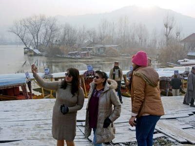 8 Nights 9 Days Best of Kashmir Family Tour Package