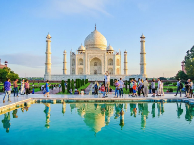 Taj Mahal Sunrise Tour from Delhi by Car